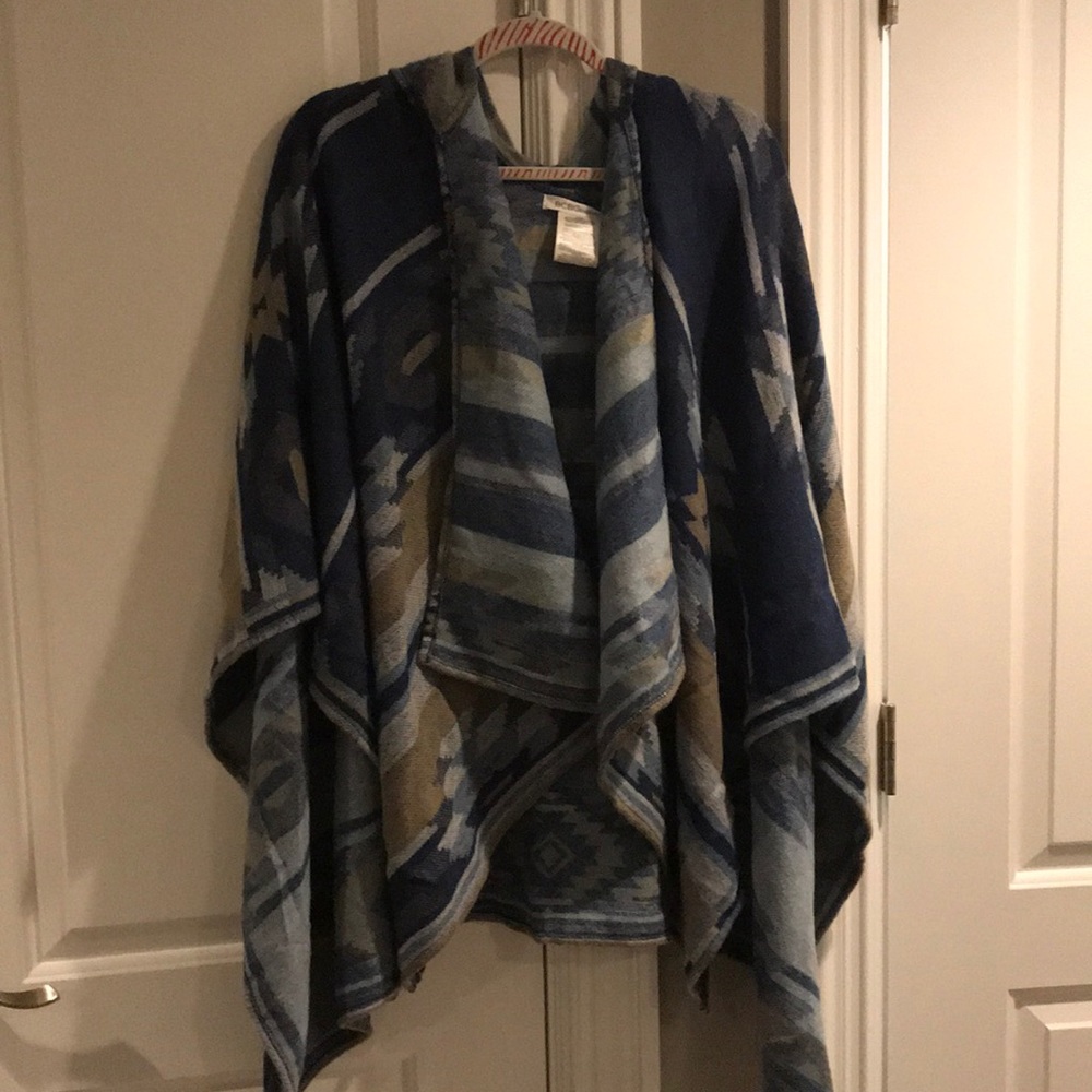 Bcbg poncho